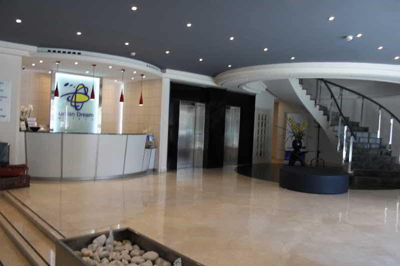 Rallye Hotel Гранада Екстериор снимка